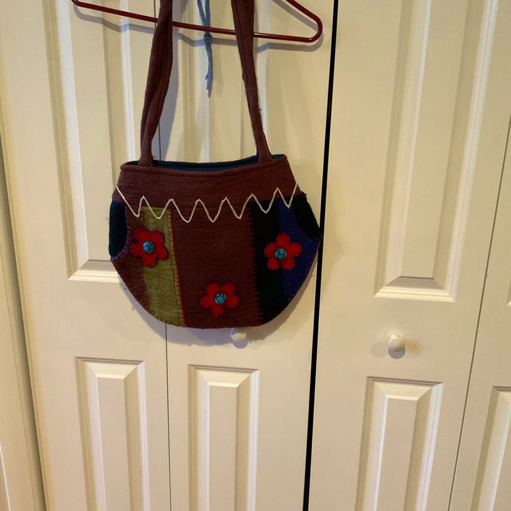 Hand bag